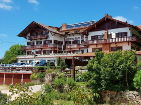  Hotel La Cumbrecita  Ла Кумбресита
